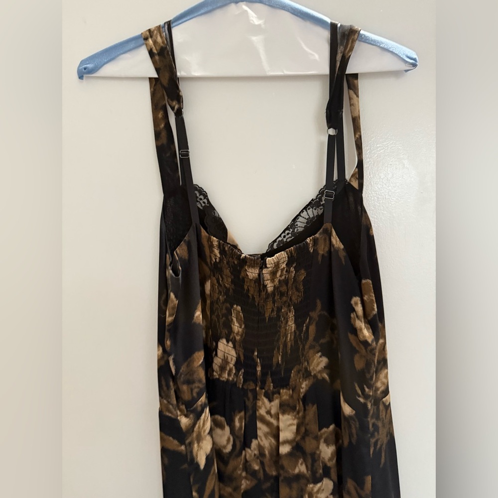 Reformation Irisa Dress Black Floral - Size 8 - Picture 4 of 6
